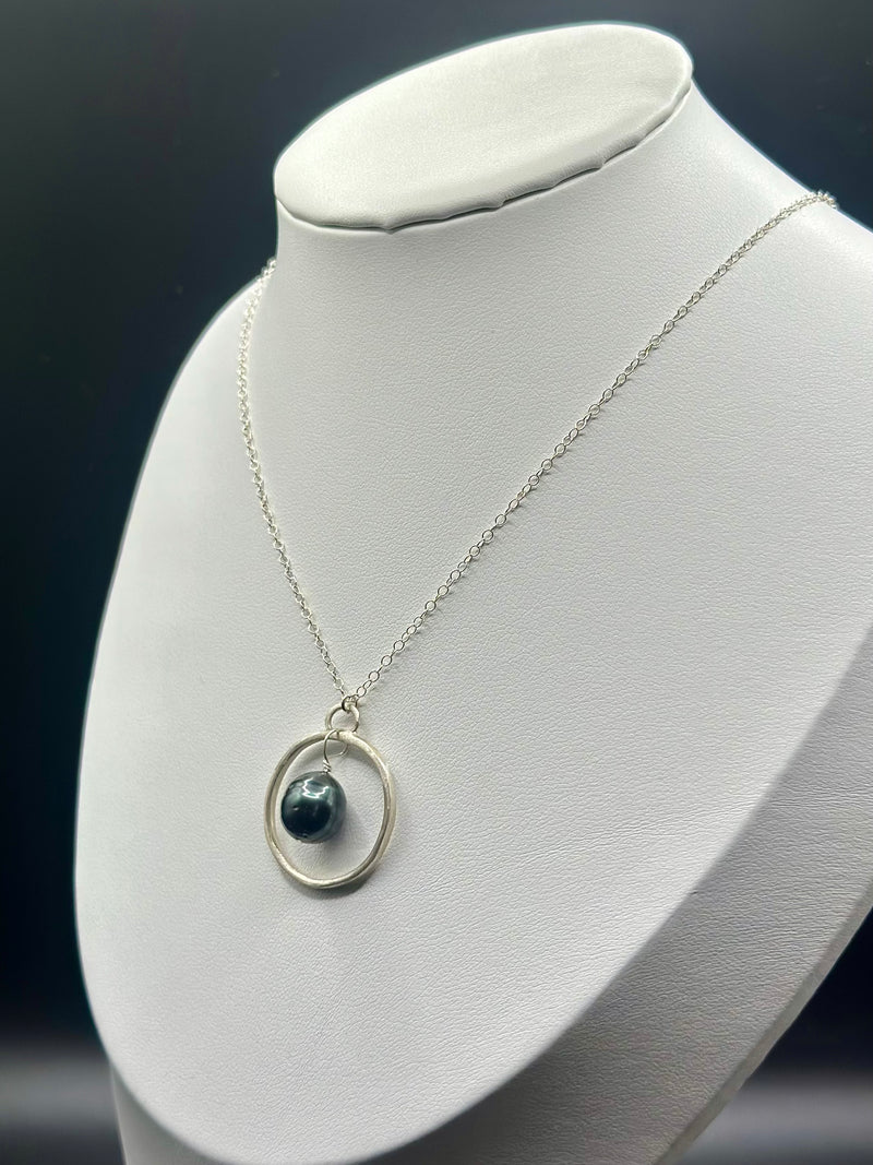 Tahitian Pearl Necklace (Silver)