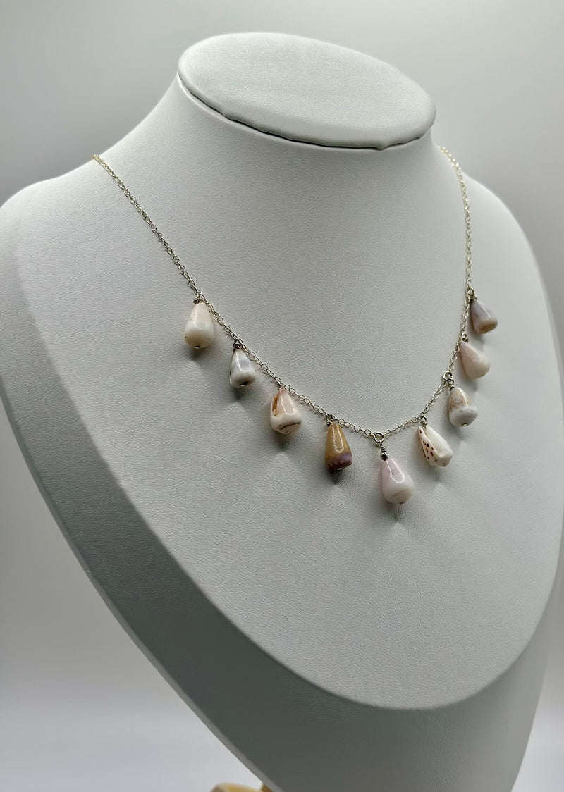 Shell Charm Necklace (Silver)