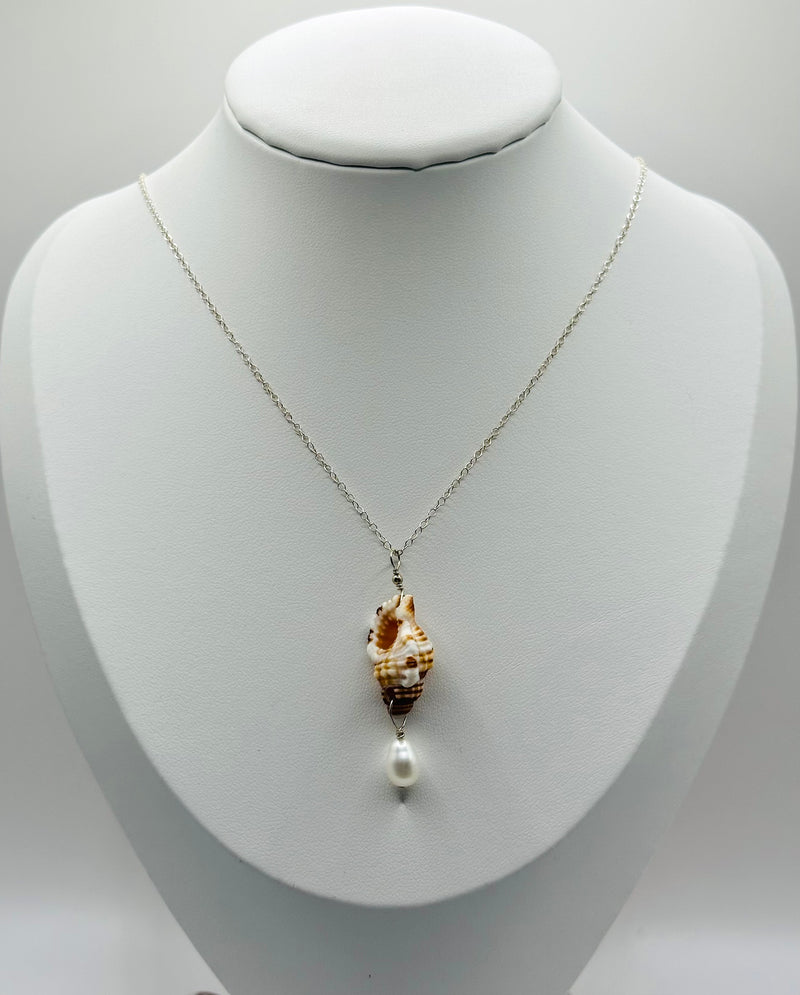 Hawaiian Juvenile Murex Shell with a Fresh water Pearl  (Silver)