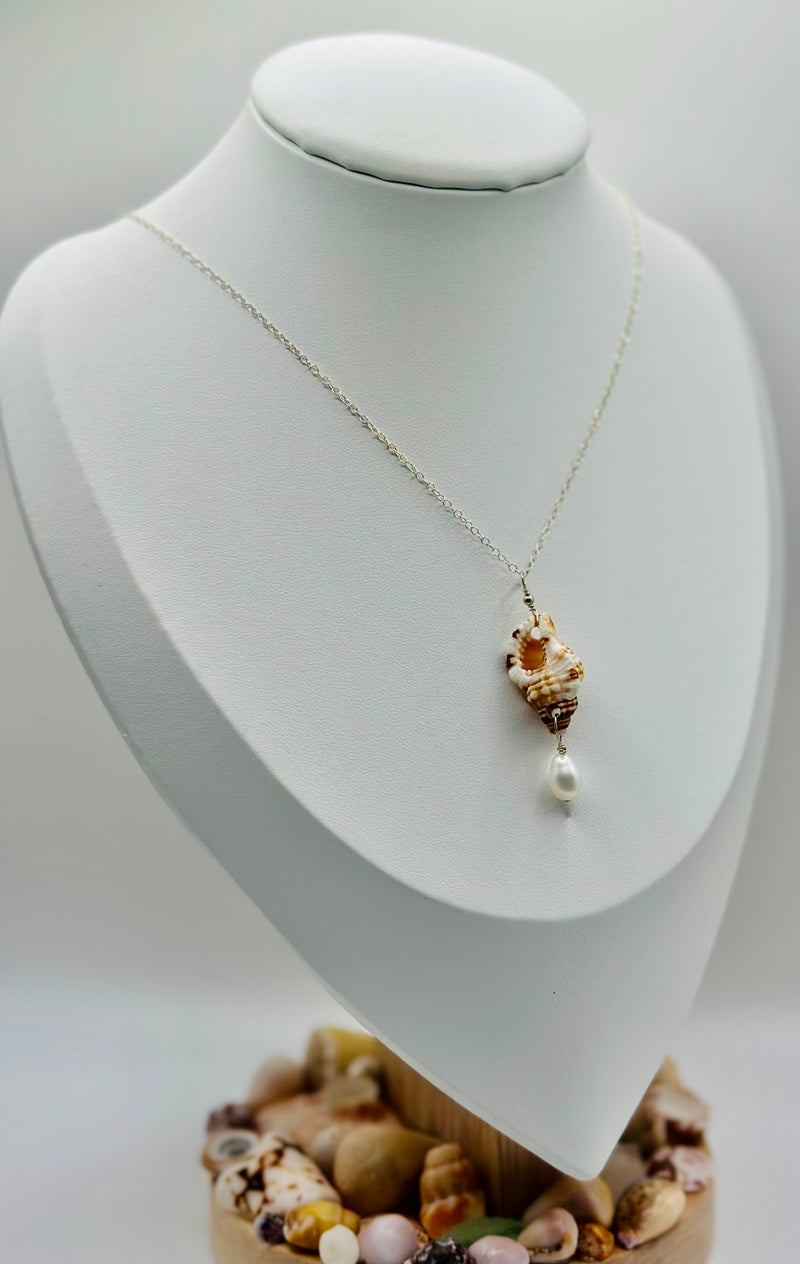 Hawaiian Juvenile Murex Shell with a Fresh water Pearl  (Silver)