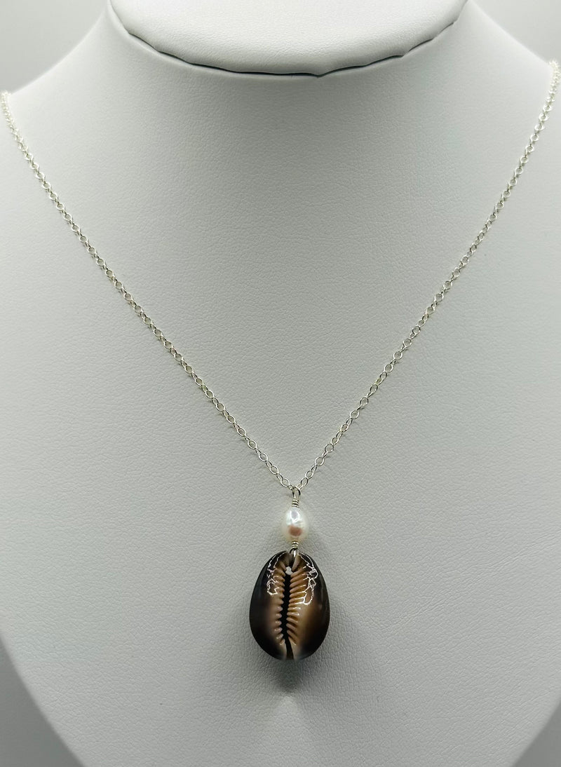 Hawaiian Tiger Cowrie paired with Fresh Water Pearl (Silver)
