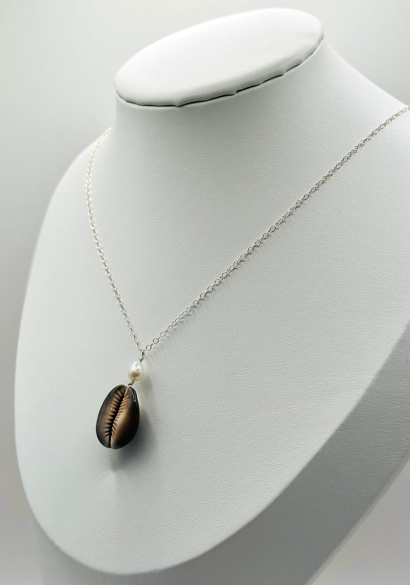 Hawaiian Tiger Cowrie paired with Fresh Water Pearl (Silver)
